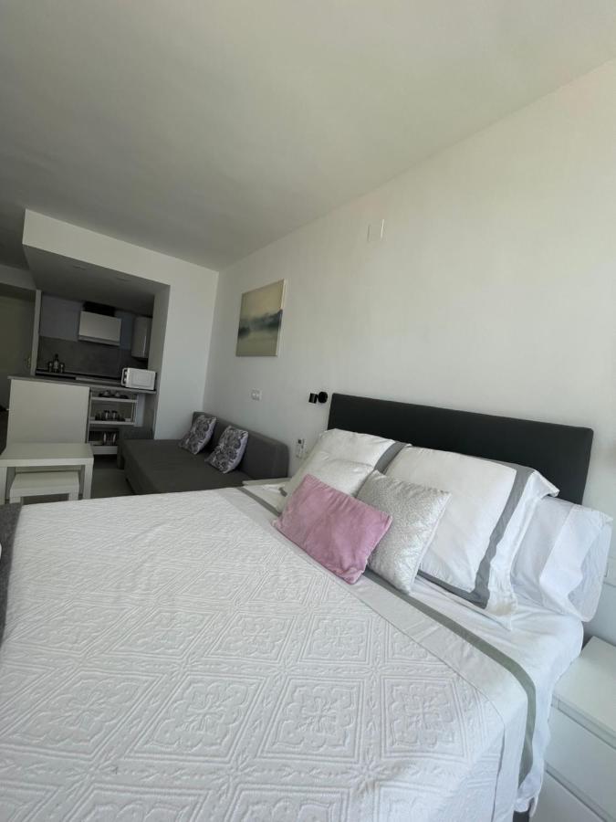 Apartamento con vistas al mar a metros de la playa Carihuela Soleil Lejlighed Torremolinos Eksteriør billede